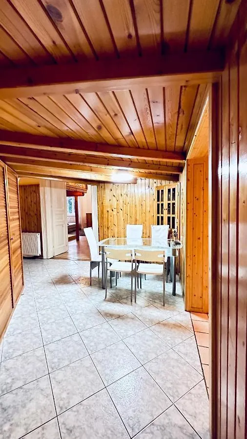 Ulloi Apartment - Unique Style Near Corvin Budapest